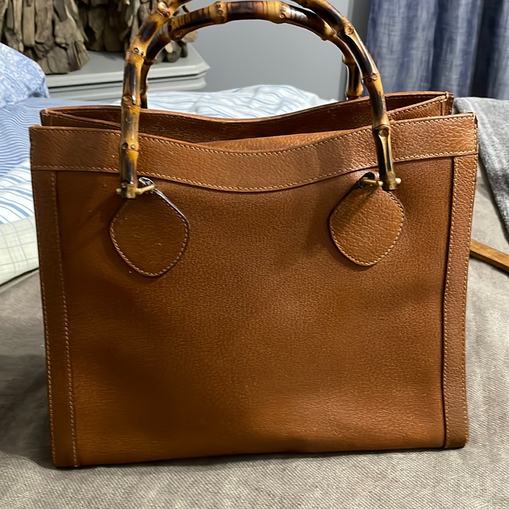 100% authentic bamboo gucci handbag in British tan Leather